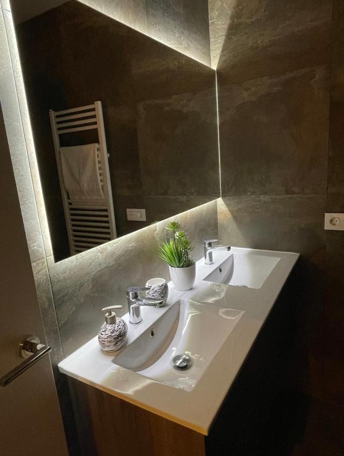 1 Habitacion Con Bano Privado Frente A La Piscina, Maximo Para 4 Personas, No Es La Casa Completa,1Cama Y 1 Sofa-Cama San Vicente Raspeig Eksteriør billede